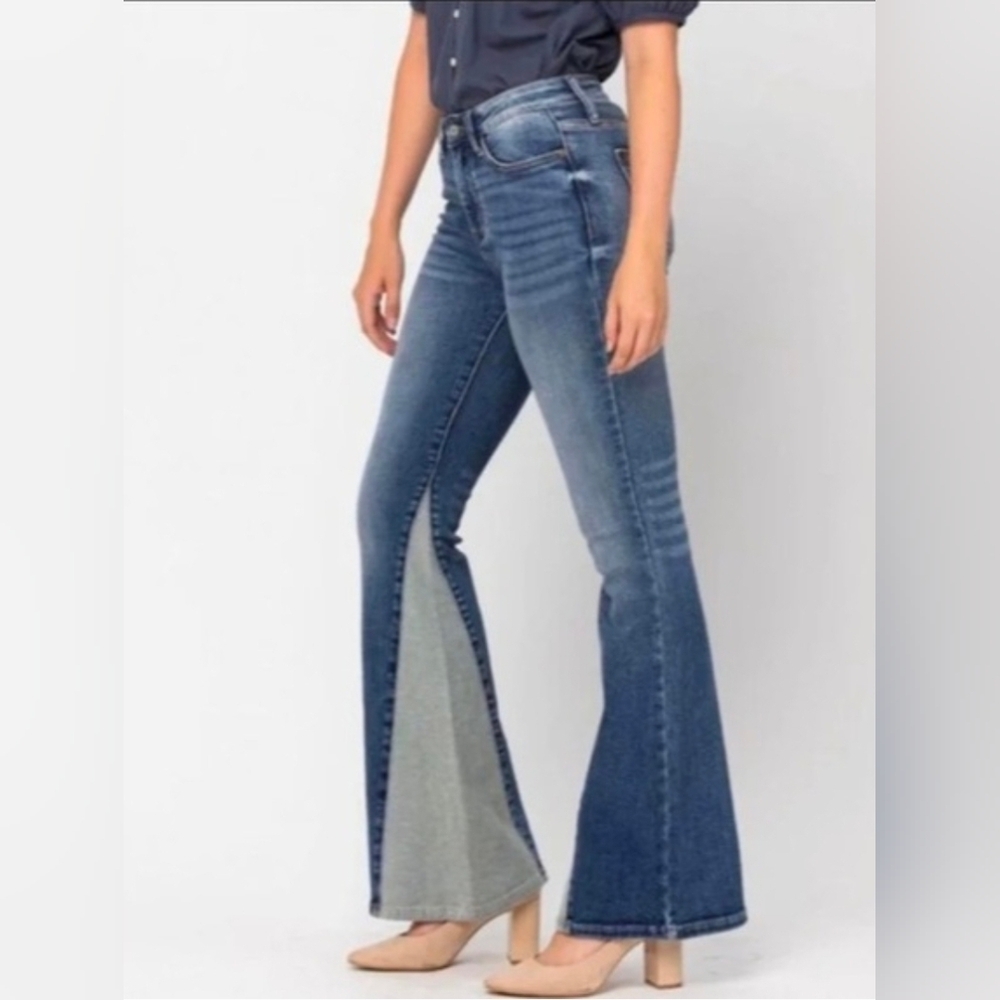 Judy Blue Flare Fit Inseam Panel High Rise Jeans Size 11/30.